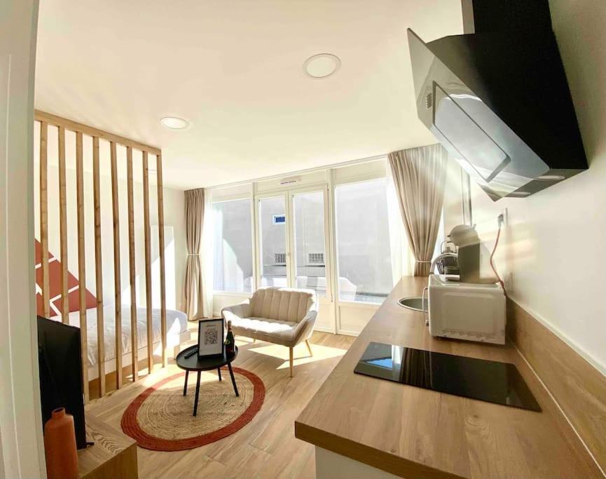 Studio Design Au Centre De แร็งส์ ภายนอก รูปภาพ